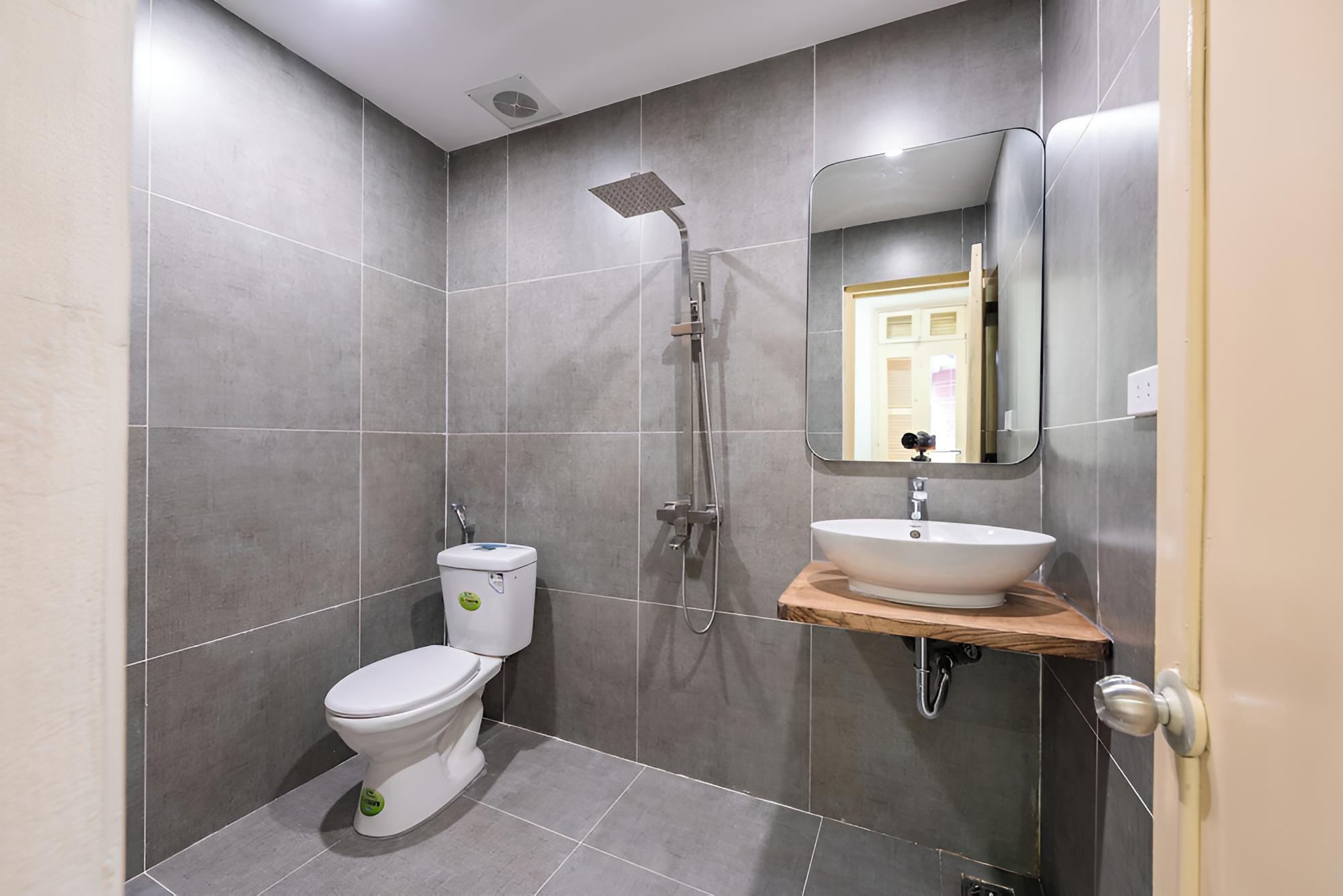 Economy Studio, 1 Bedroom, Ensuite, City View