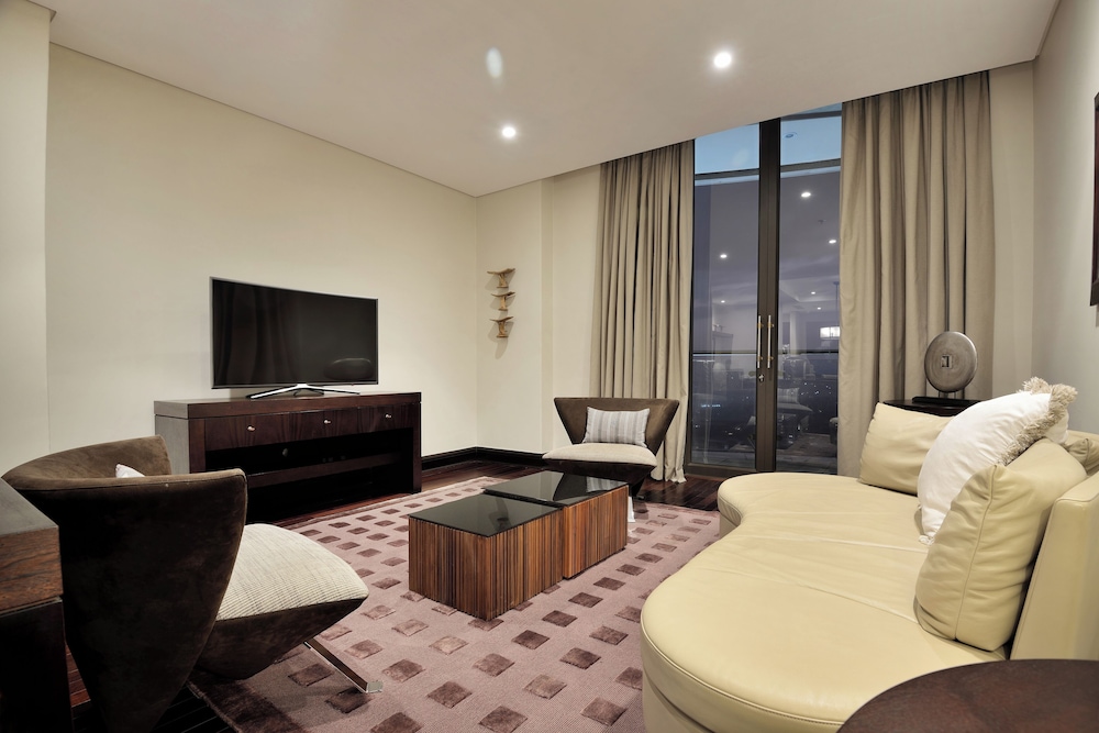 Executive Suite, 1 Bedroom - Photo 4