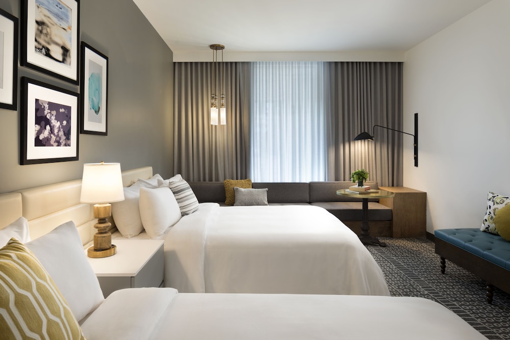 Superior Room, 2 Queen Beds photo 2