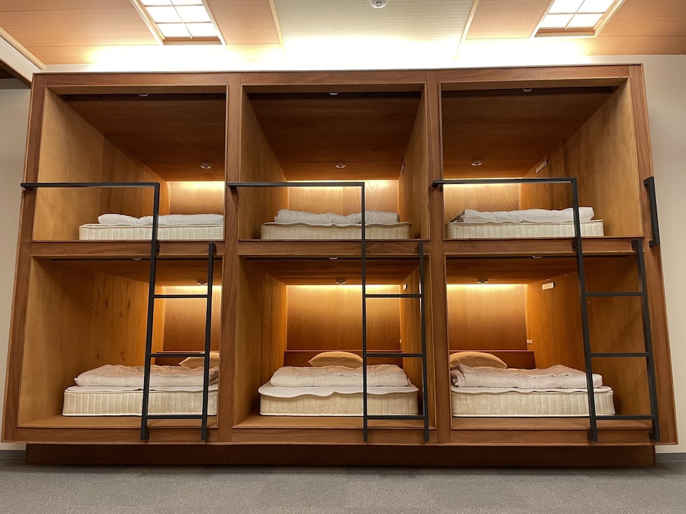 Shared Dormitory, Women only photo 1