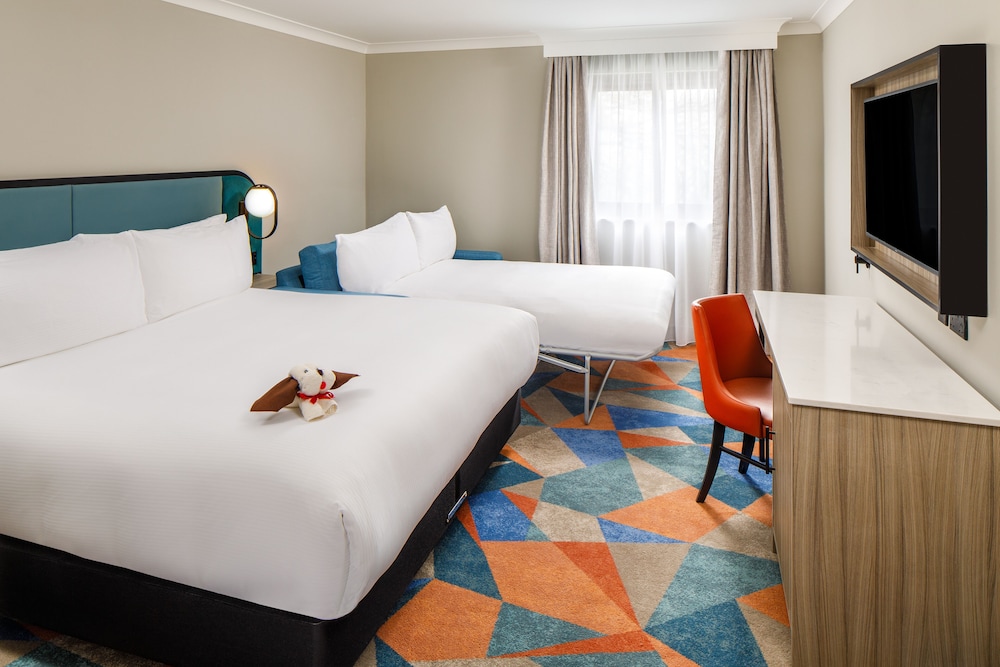 Superior Room, 1 King Bed With Sofa Bed photo 2