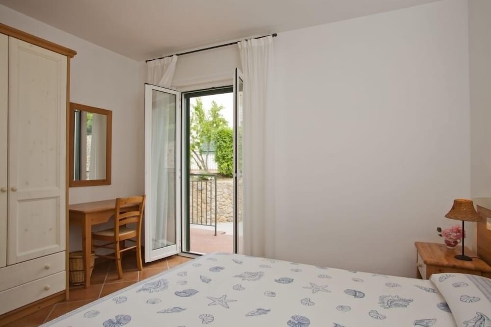 Apartment photo 3