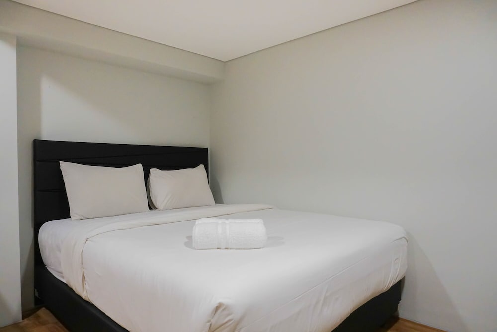Room - Photo 14