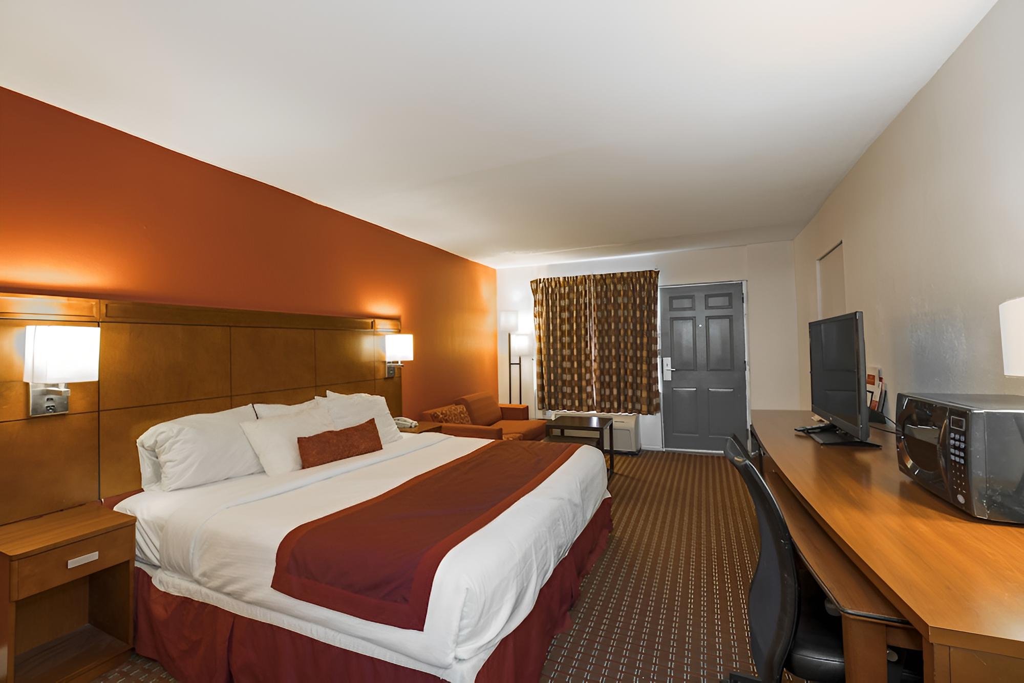 Studio Suite, 1 King Bed, Non Smoking photo 3