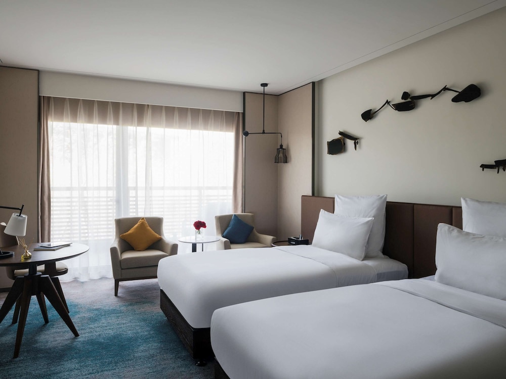 Deluxe Twin Room, 2 Twin Beds, Lake View