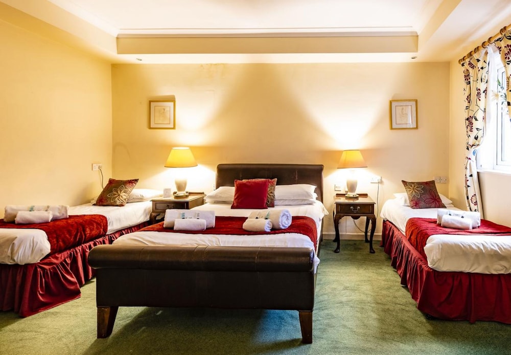 Standard Triple Room, Multiple Beds photo 1