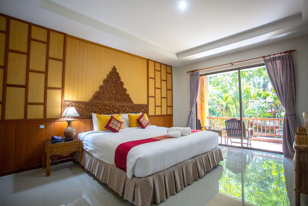 Room, 1 King Bed, Pool View