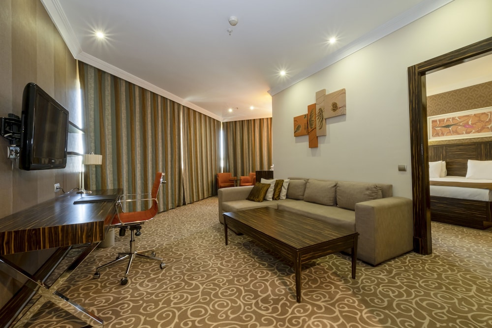 Elite Suite