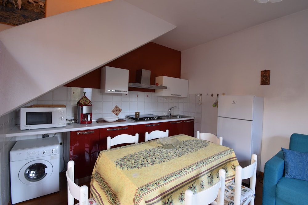 Apartment, Balcony
