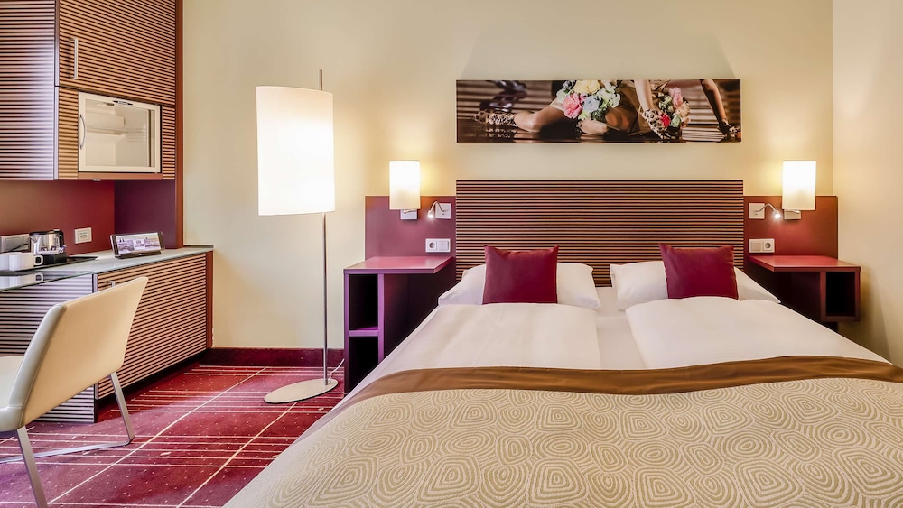 Standard Double Room, 1 King Bed - Photo 1
