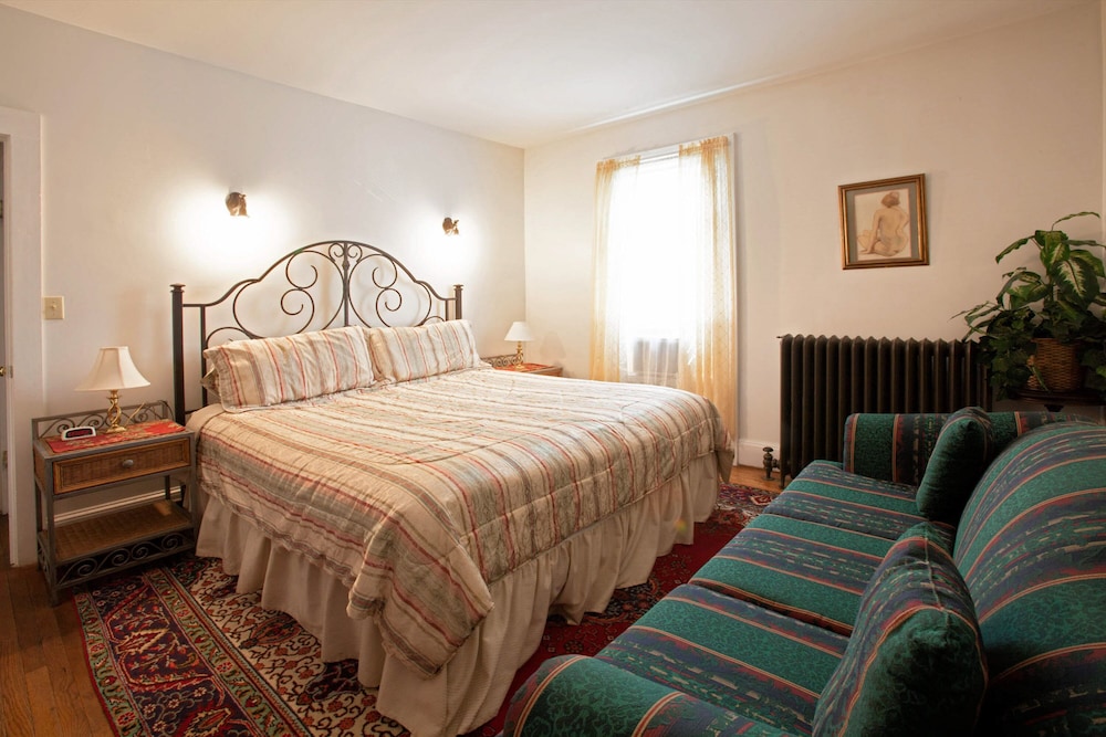 Standard Townhome, 2 Bedrooms, Ground Floor photo 1