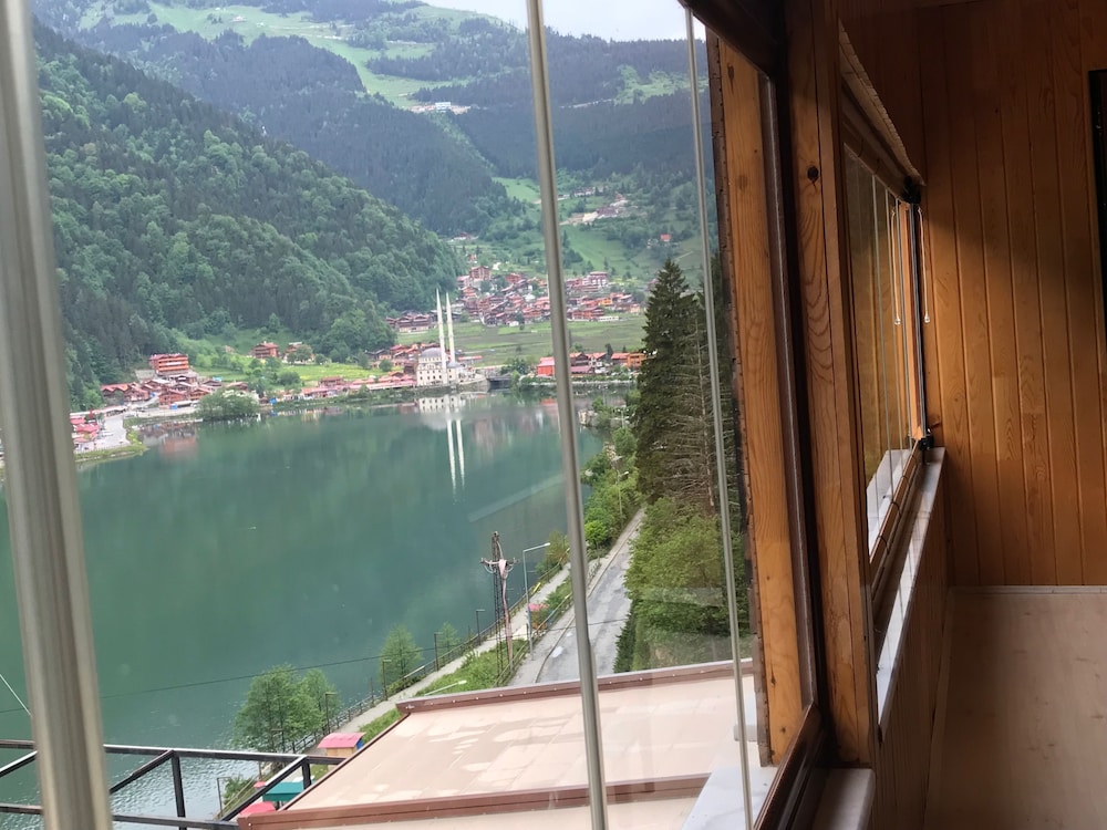 Quadruple Room, 1 Bedroom, Balcony, Lake View photo 3