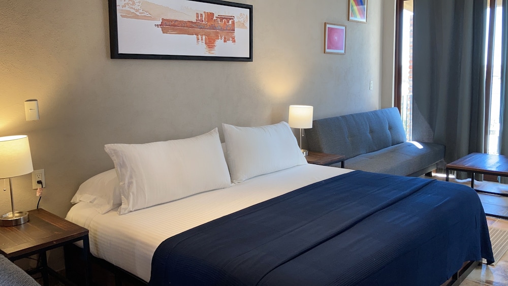 Deluxe Room, 1 King Bed with Sofa bed, Non Smoking, Lake View photo 1