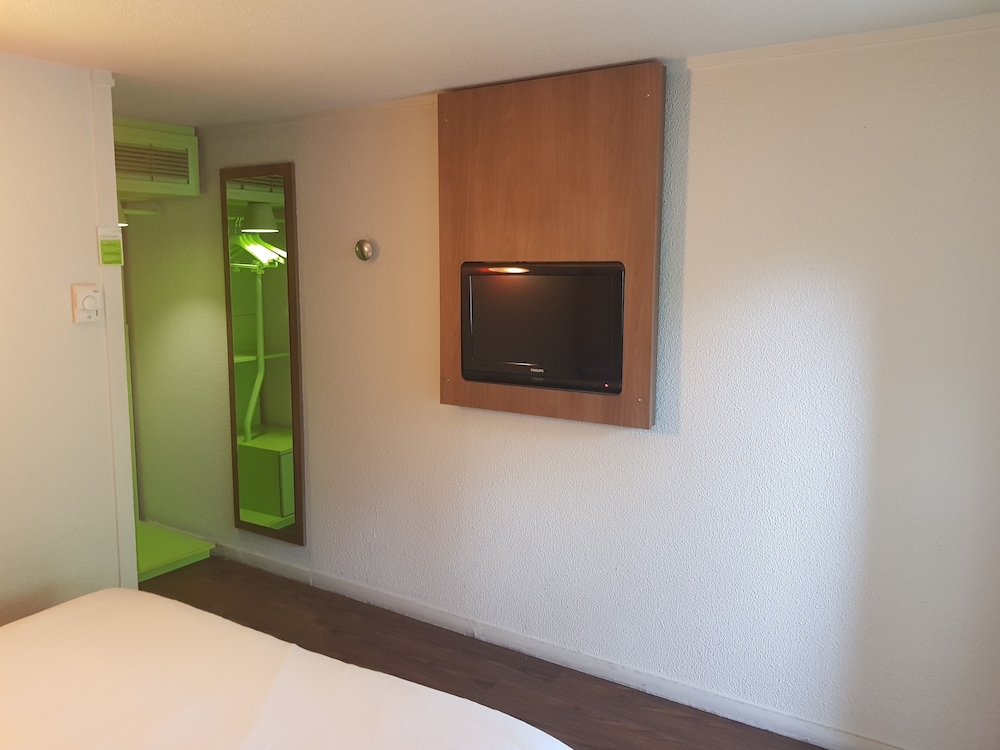 Standard Room, 1 Double Bed - Photo 3