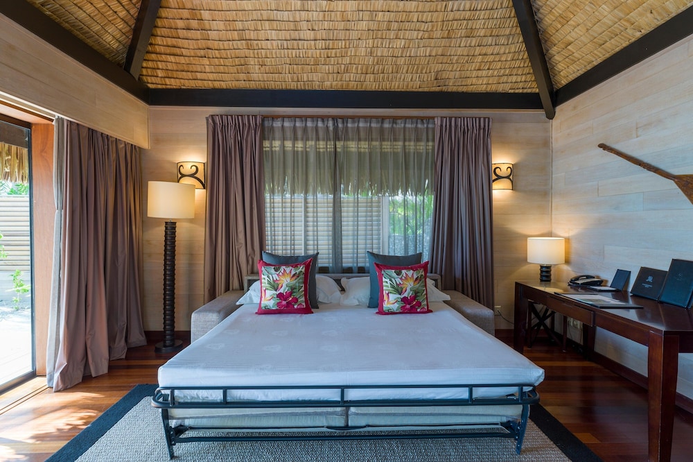 Villa, 1 King Bed With Sofa Bed, Lagoon View (beachside)