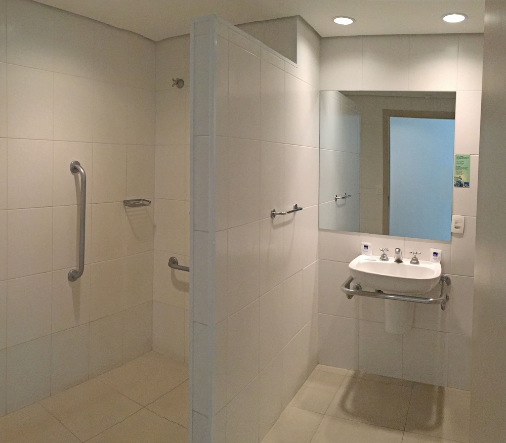 Deluxe Double Room, Accessible photo 3