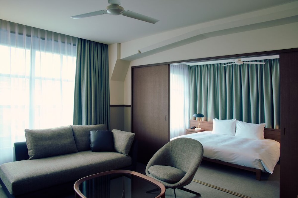 Junior Suite with Lounge Access (former Nintendo headquarter) No Smoking - Photo 3