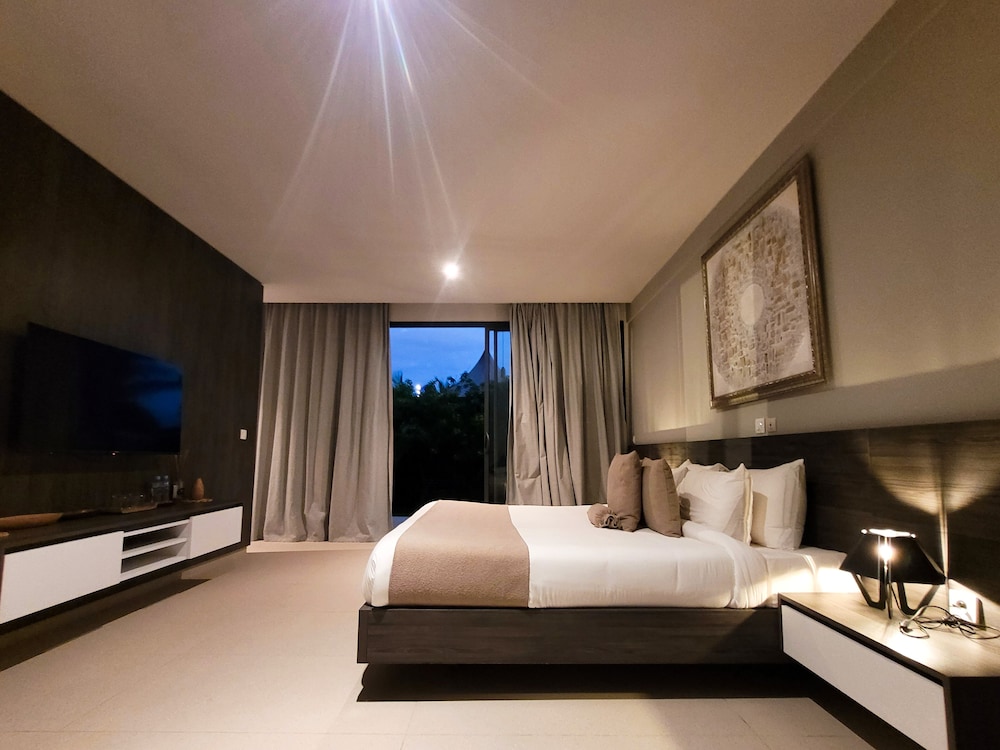 Signature Room photo 3