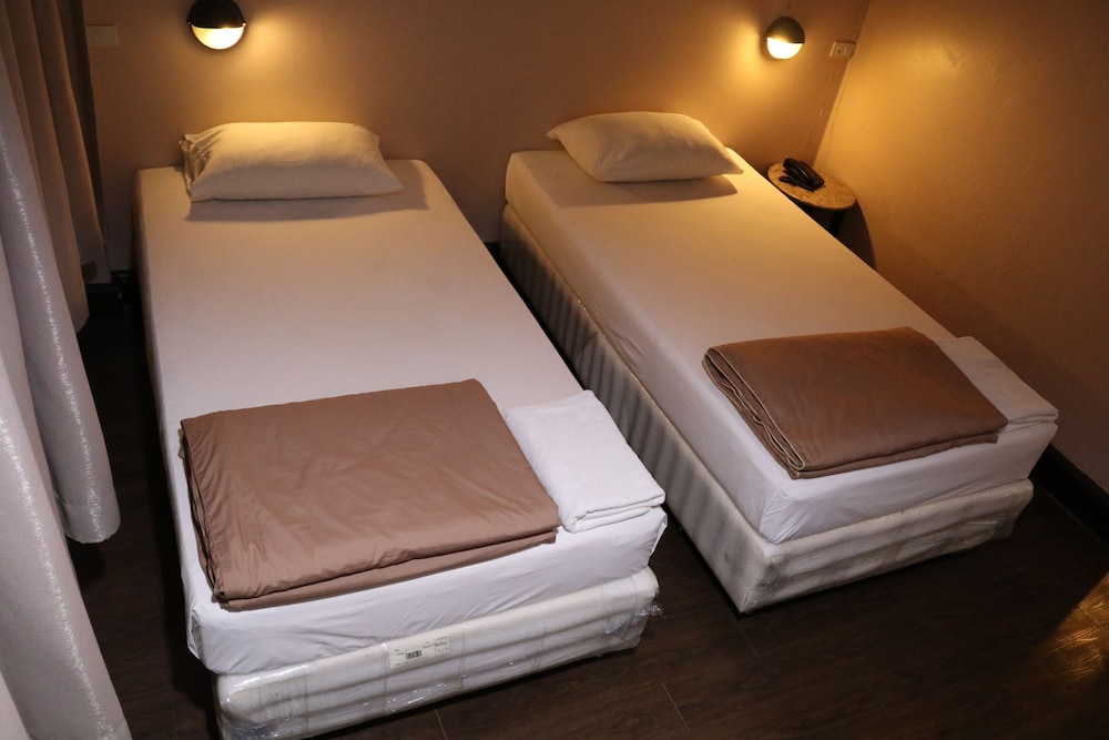 Standard Twin Bed photo 2