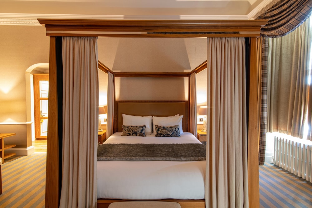 Dukes Suite