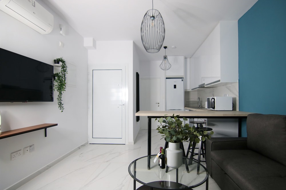 Junior Apartment photo 2