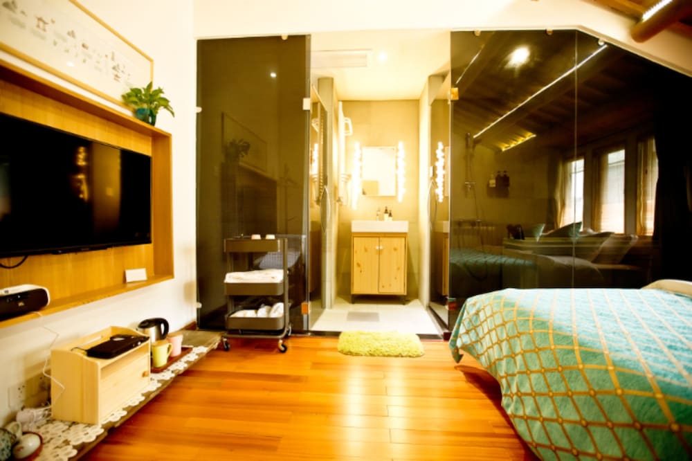 Romantic Double Room
