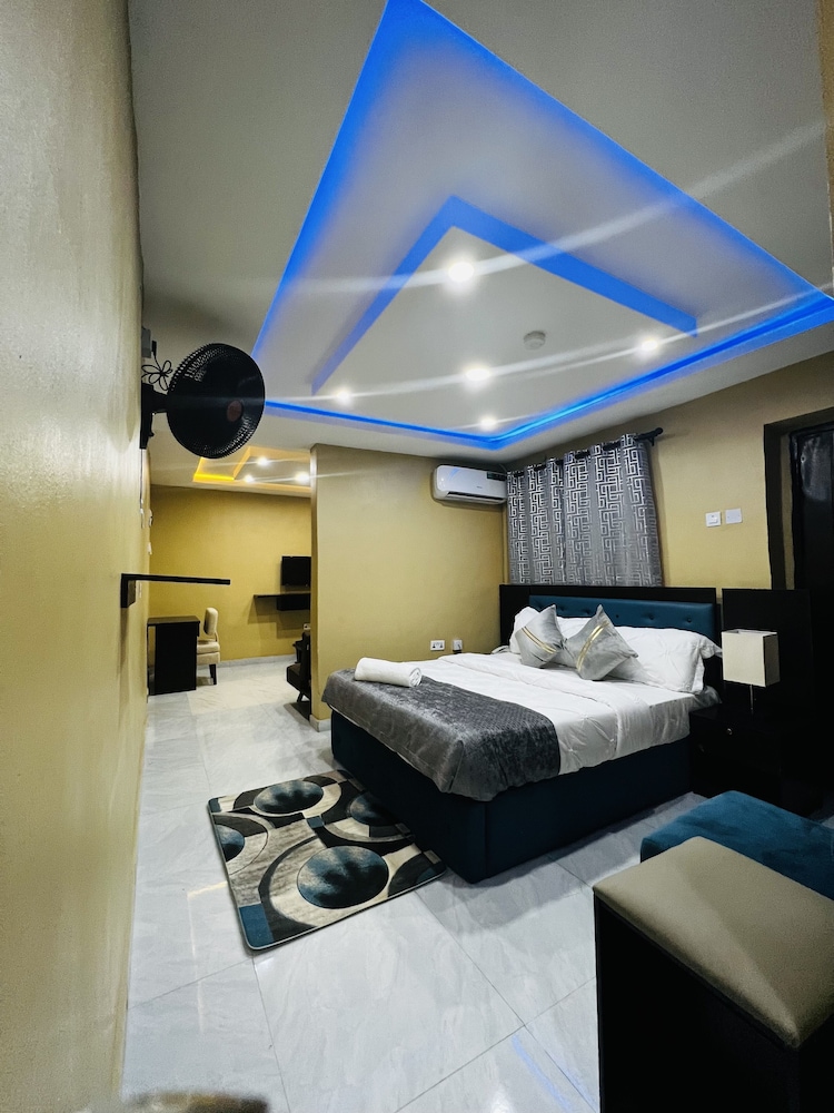 Executive Suite photo 1
