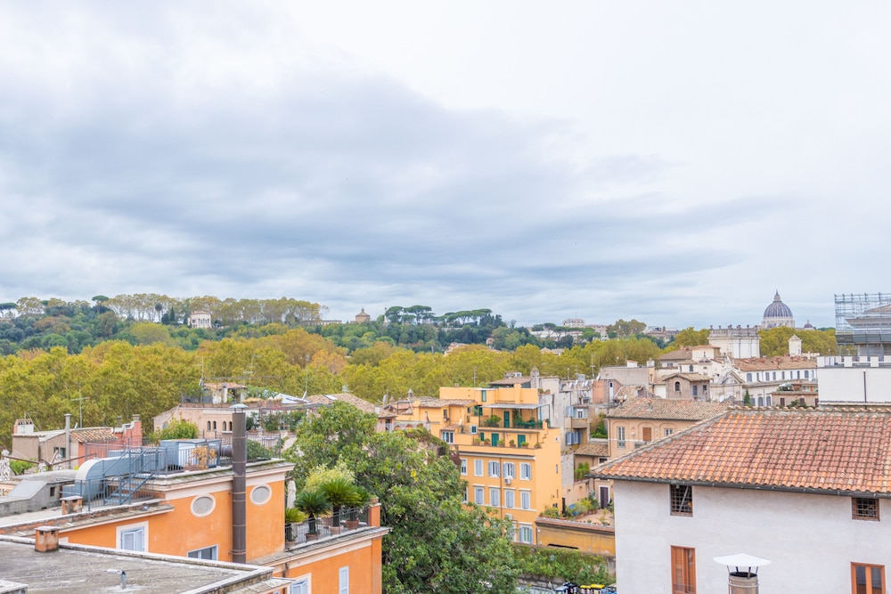 Studio, 1 Bedroom, City View