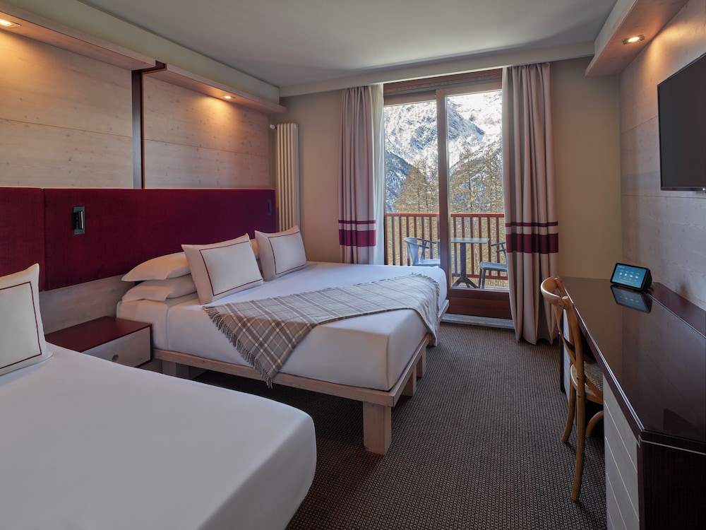 Classic Triple Room, Mountain View photo 1