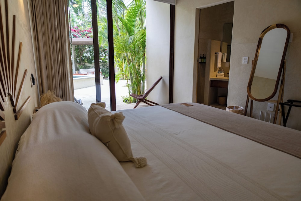 Superior Double Room, Balcony photo 1