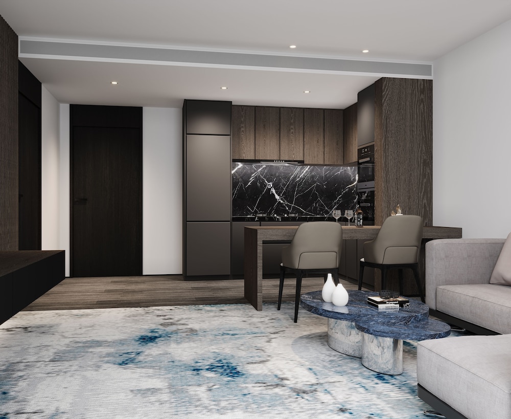 Deluxe Suite, City View photo 2