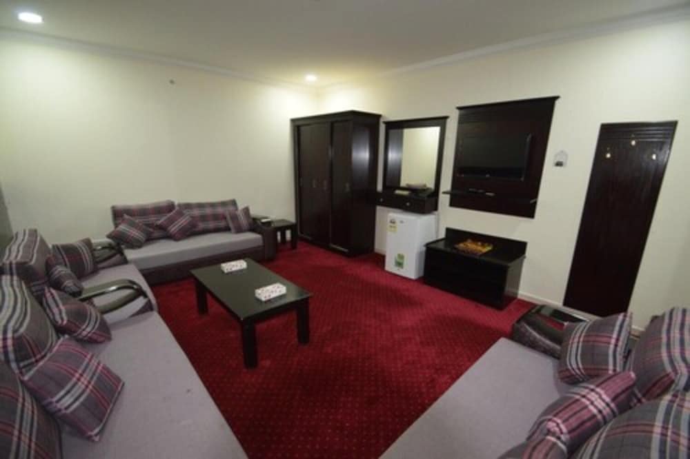 Suite, 1 Bedroom photo 2