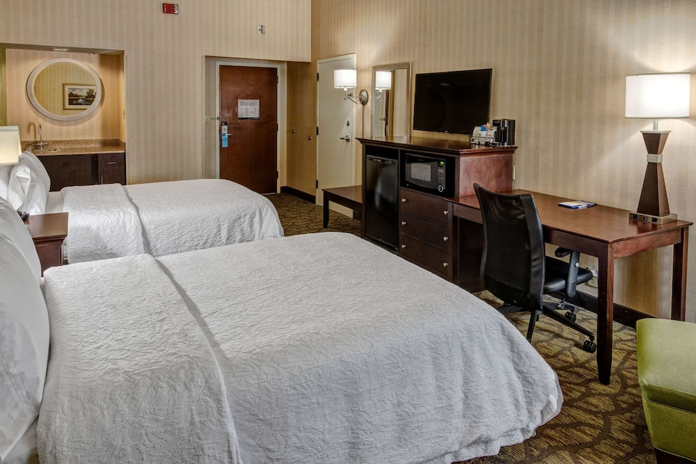 Room, 2 Double Beds, Accessible, Non Smoking - Photo 2
