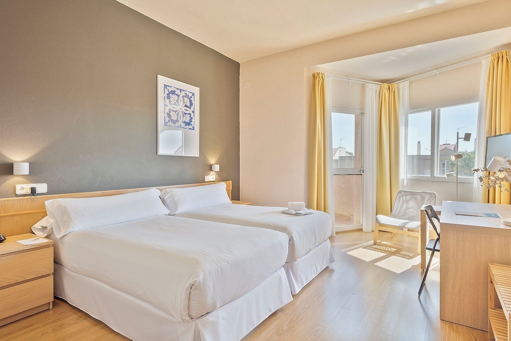 Double Room Single Use - Photo 1