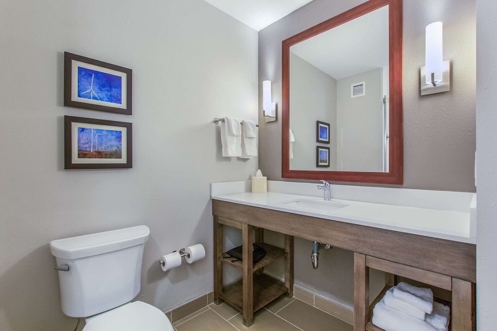 Suite, Multiple Beds, Non Smoking - Photo 4