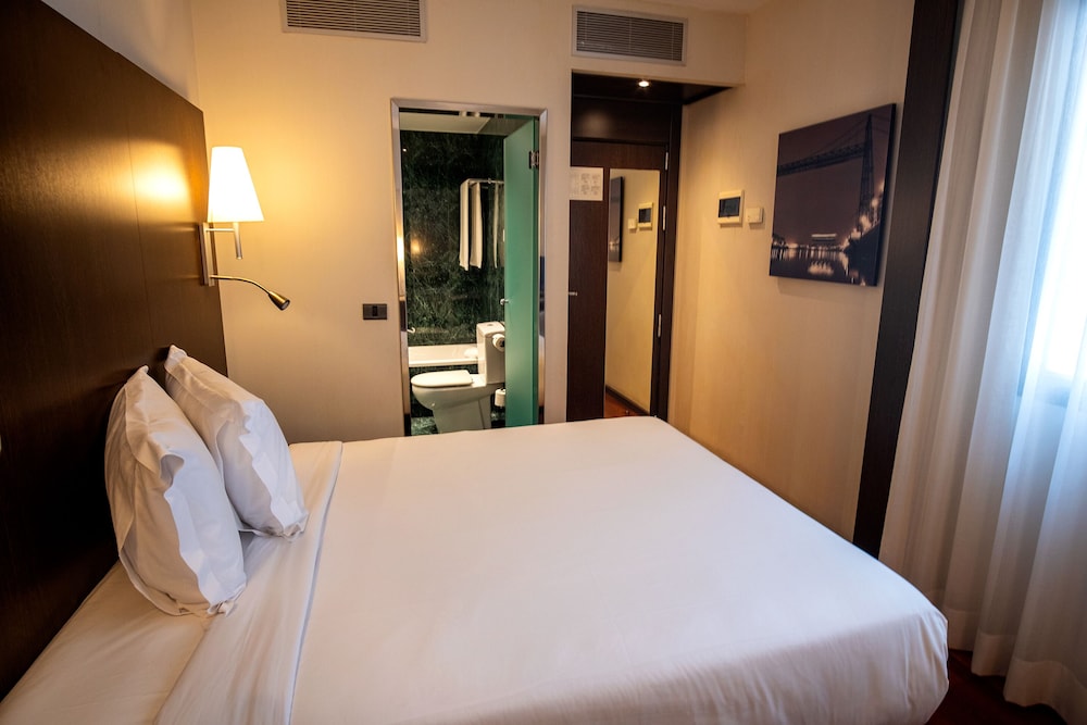 Basic Double Room (Interior) photo 2