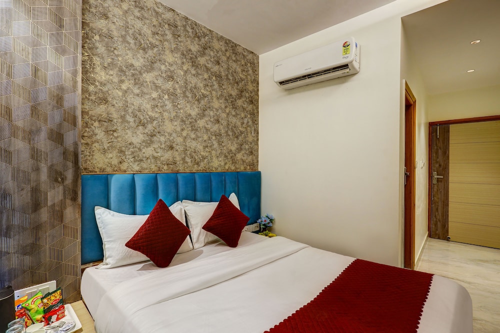 Standard Room, 1 Double Bed, City View