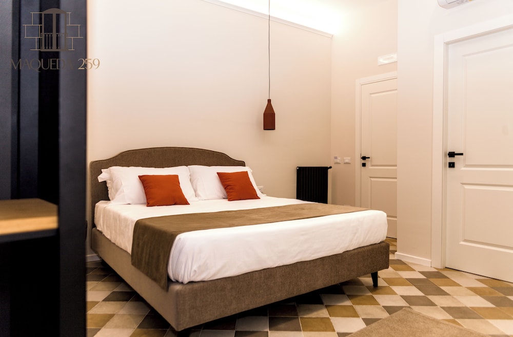Superior Room, 1 King Bed, Balcony, City View