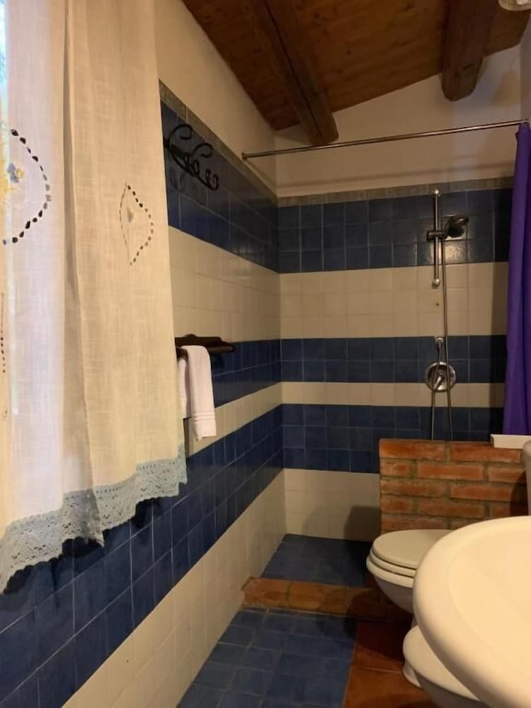 Standard Double or Twin Room photo 3