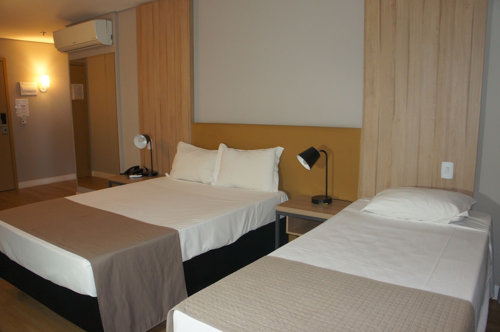 Executive Triple Room, Multiple Beds - Photo 3