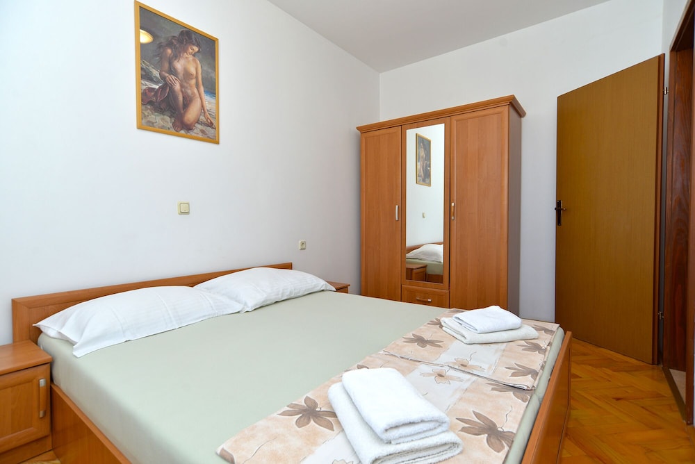 Apartment, Balcony
