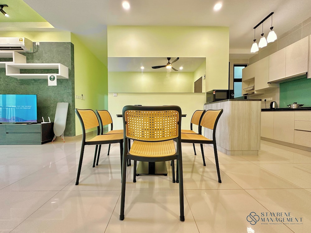 Comfort Apartment, 3 Bedrooms, City View