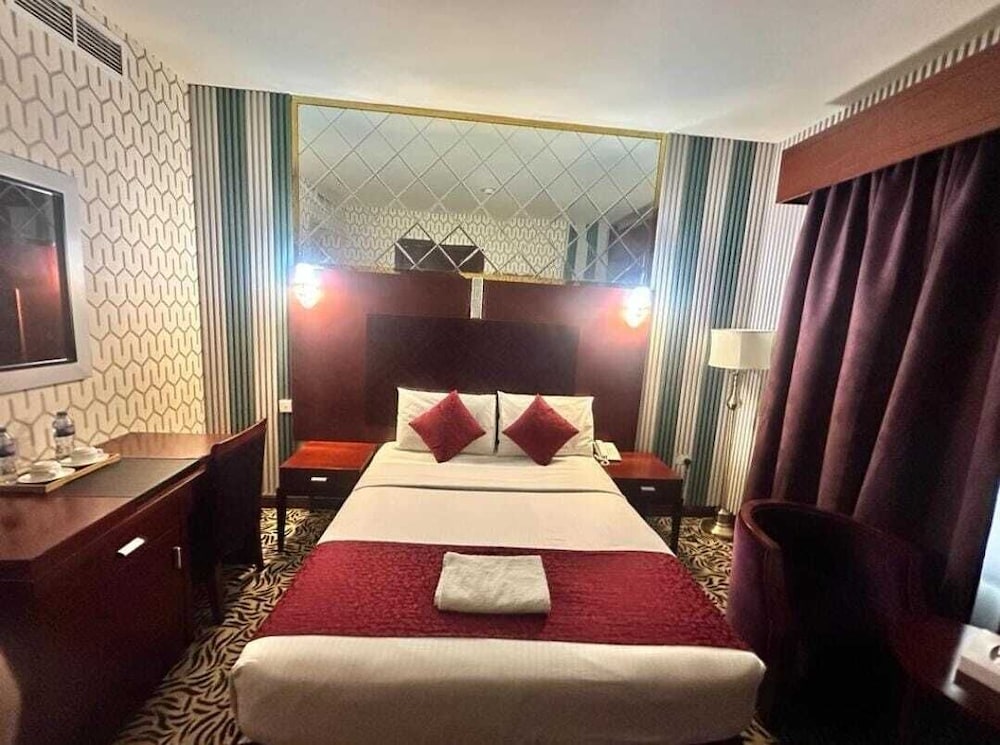 Comfort Double or Twin Room, City View