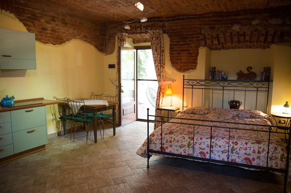 Studio (La Vecchia Cantina) photo 3
