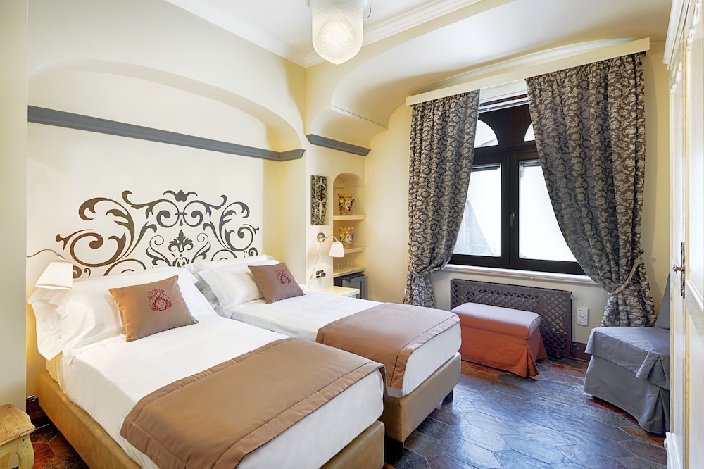 Standard Double or Twin Room (1st Floor, Suite ai Mori)