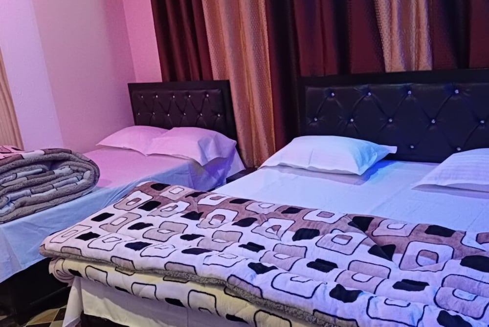 Deluxe Quadruple Room - Photo 4