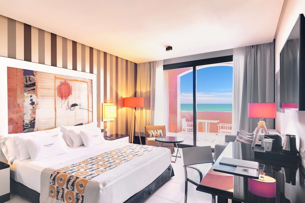 Deluxe Room, Ocean View - Photo 5