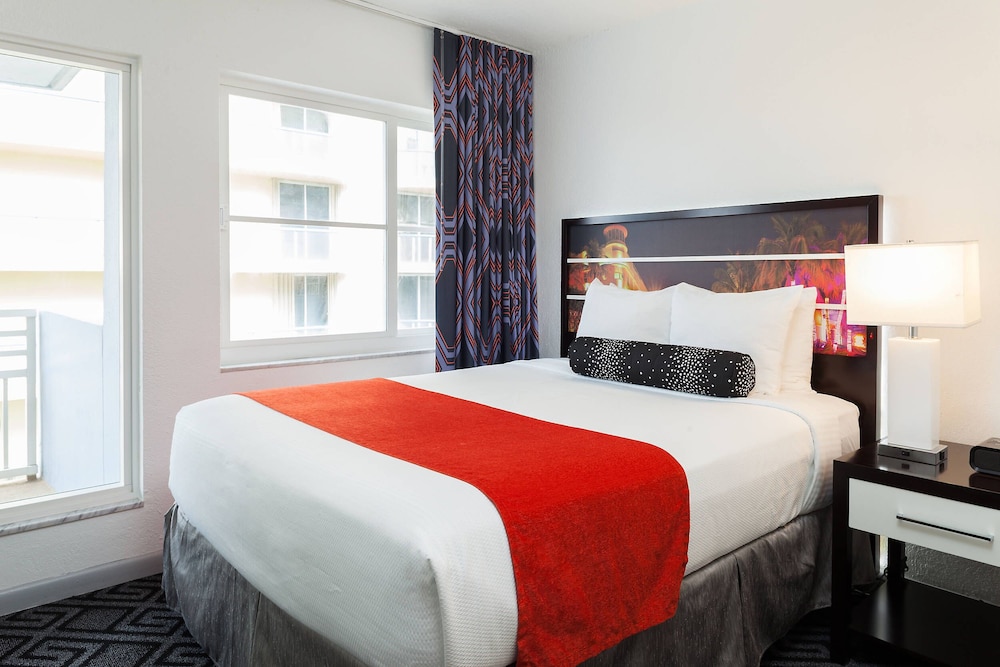 Suite, 2 Bedrooms photo 1