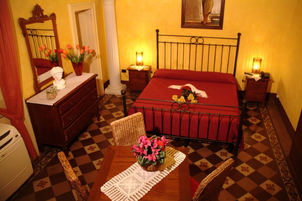 Standard Room - Photo 17
