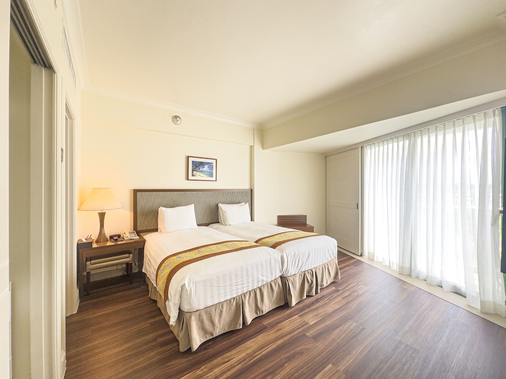 Premier Room (No View) photo 2